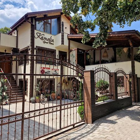 Kamelia Guest Rooms Kazanlŭk Exterior foto