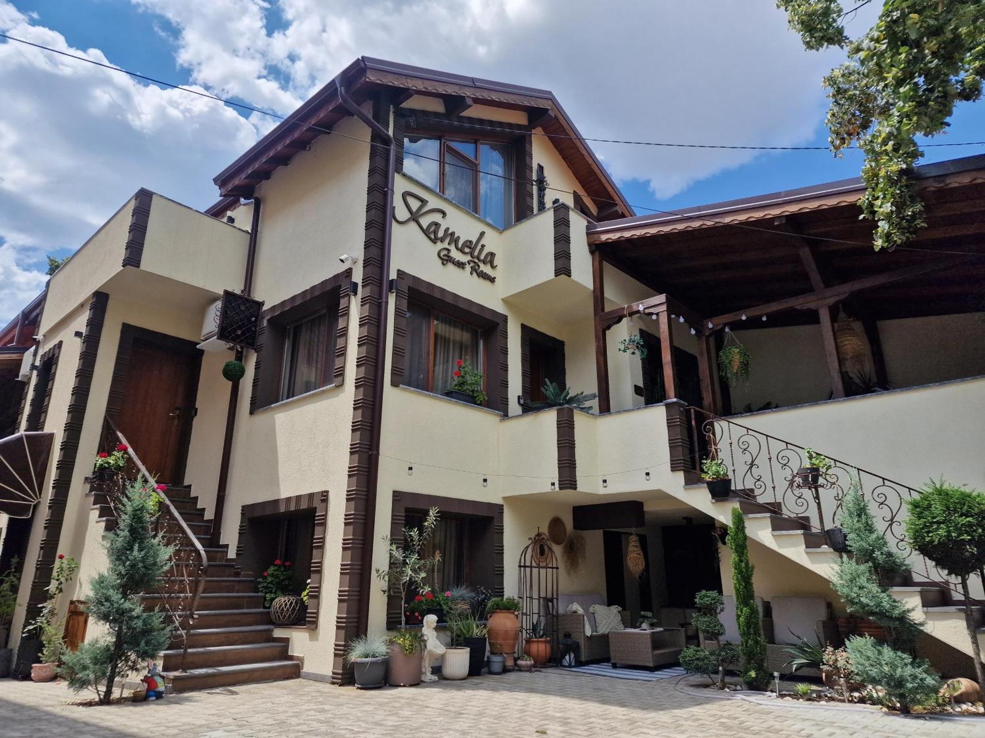 Kamelia Guest Rooms Kazanlŭk Exterior foto